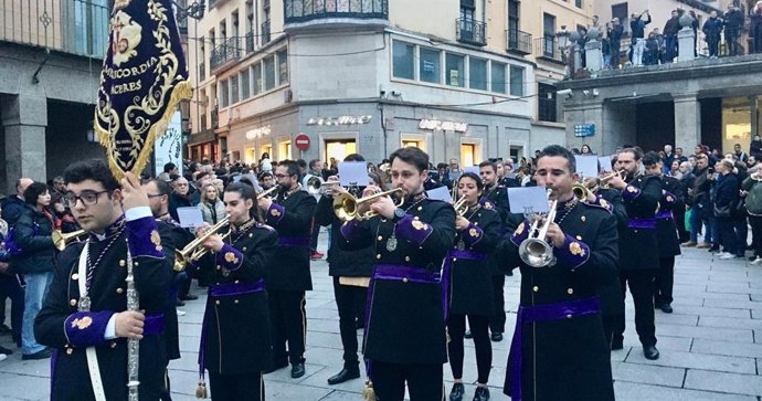 La Agrupación Musical Virgen de la Misericordia de Cáceres en la presentación de la Semana Santa cacereña en Segovia este pasado fin de semana