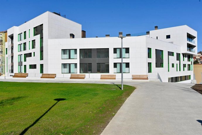 Finalizan las obras de las 66 VPO de la calle Alta.