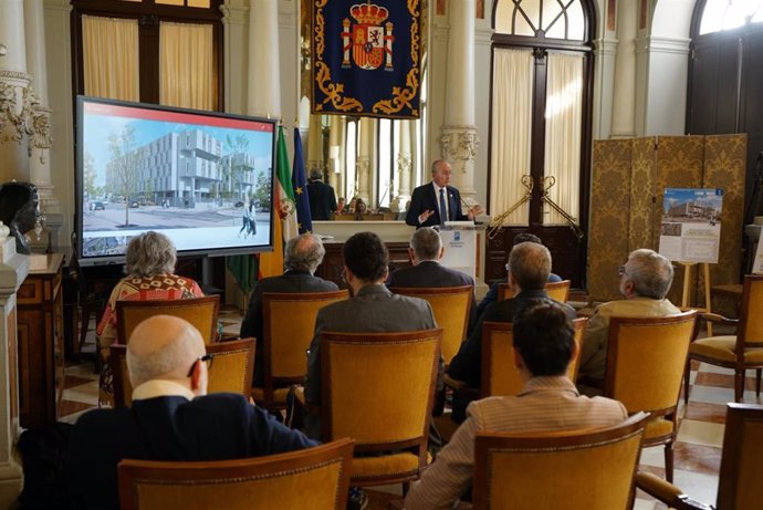 El alcalde de Málaga, Francisco de la Torre, en rueda de prensa