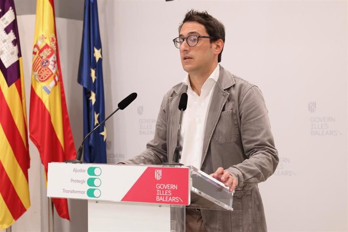 El portavoz del Govern y conseller de Modelo Económico, Turismo y Trabajo, Iago Negueruela.