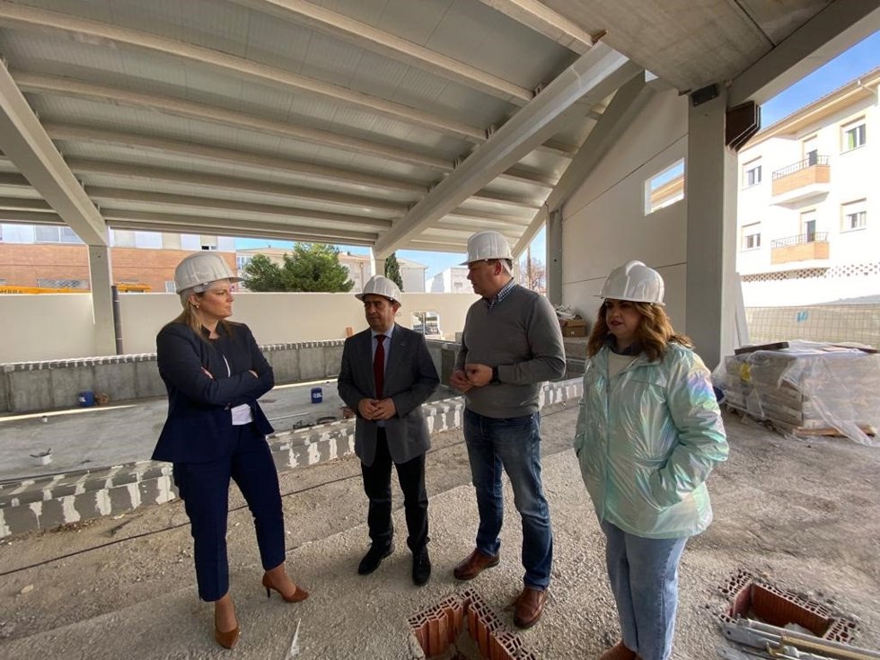 Vsita a las obras de la piscina cubierta