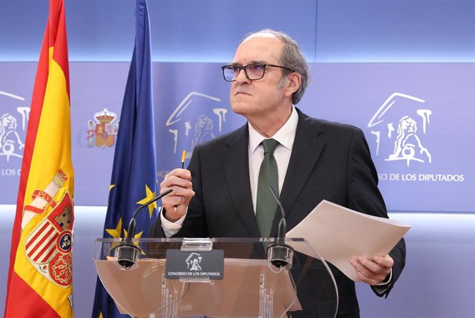 El Defensor del Pueblo, Ángel Gabilondo, ofrece una rueda de prensa tras la entrega del Informe Anual 2022 a la presidenta del Congreso, a 13 de marzo de 2023, en Madrid (España). El Defensor del Pueblo recibió 31.077 quejas en 2022, 2.062 más que en 20