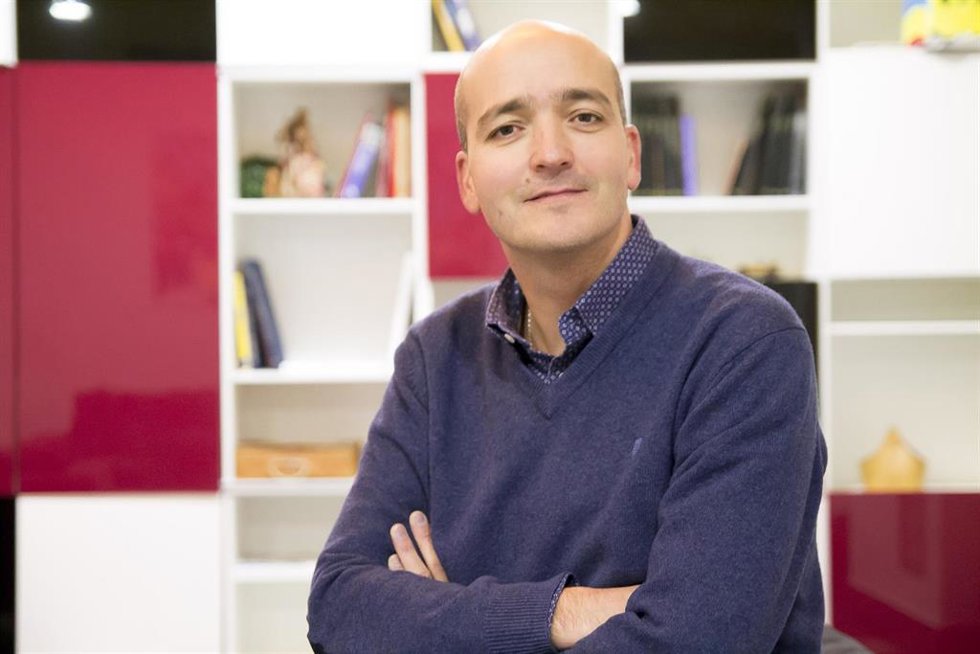 Archivo - El escritor Luis Vaciero.