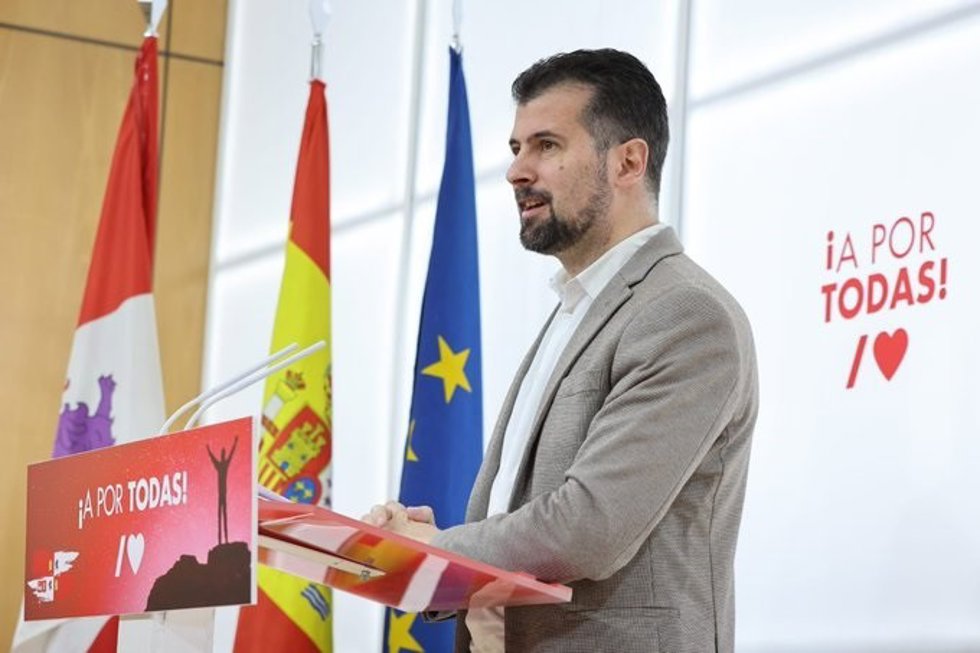 Tudanca en la rueda de prensa ofrecida este lunes en la sede del PSOE