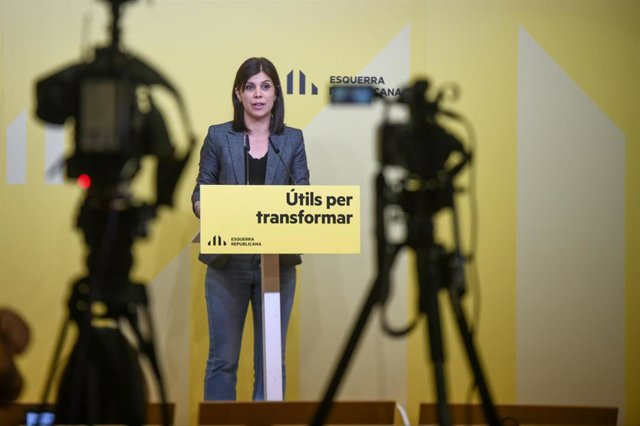 La portavoz y secretaria general adjunta de ERC, Marta Vilalta, en rueda de prensa.