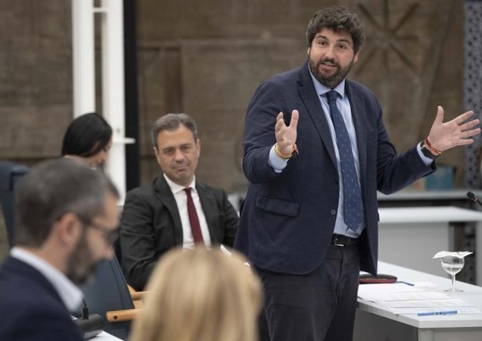 El presidente de la Comunidad, Fernando López Miras, comparece ante el Pleno de la Asamblea Regional