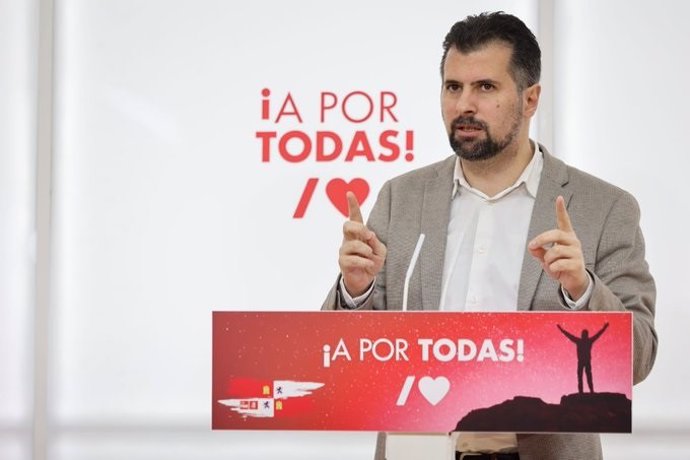 Tudanca analiza en rueda de prensa la propuesta del consejero de Sanidad para llegar a un pacto