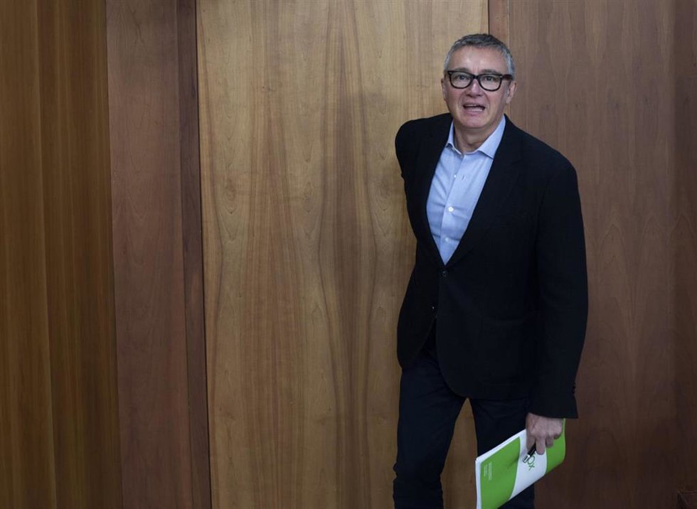 El portavoz del grupo parlamentario Vox, Manuel Gavira, en imagen de archivo en el Parlamento de Andalucía