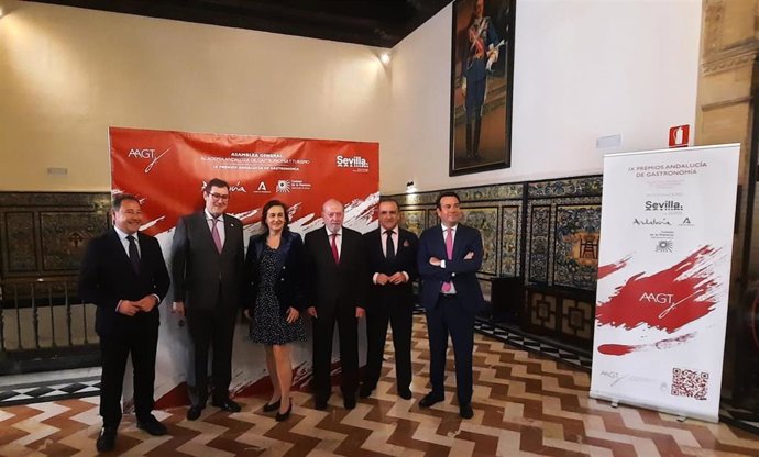 Asamblea anual de la Academia Andaluza de Gastronomía y Turismo en Sevilla.