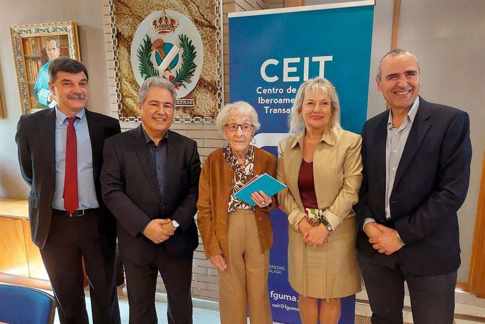 Encuentro con la escritora Ida Vitale