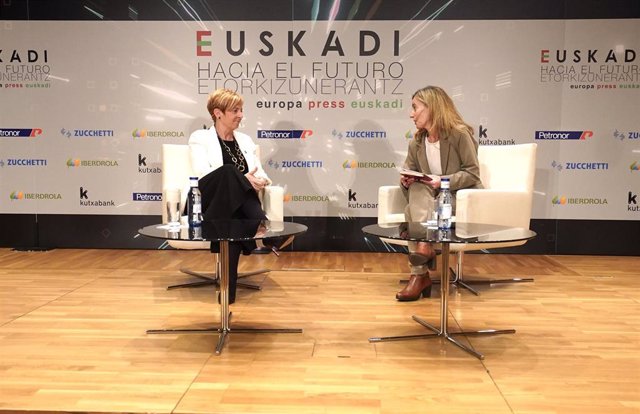 La consejera de Desarrollo Económico, Sostenibilidad y Medio Ambiente, Arantxa Tapia, en la clausura de la jornada "Euskadi hacia el futuro" organizada por Europa Press en Bilbao