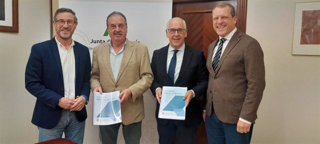 Entrega del informe sobre licitación pública en la provincia de Jaén