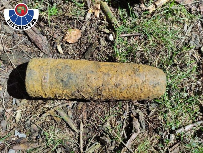 La Ertzaintza neutraliza en Legutio (Álava) un proyectil de la Guerra Civil