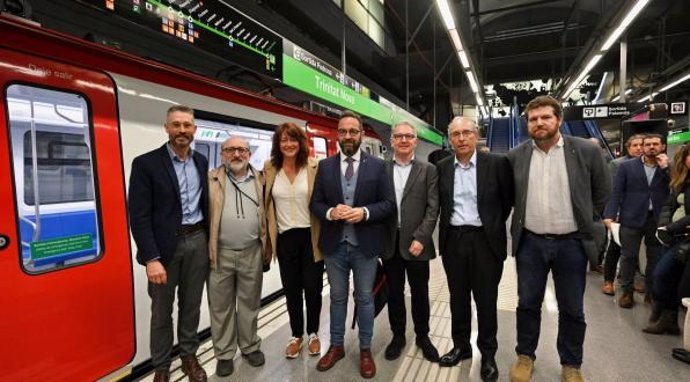 Presentació del primer dels nous trens de la srie 7.000 de Metro