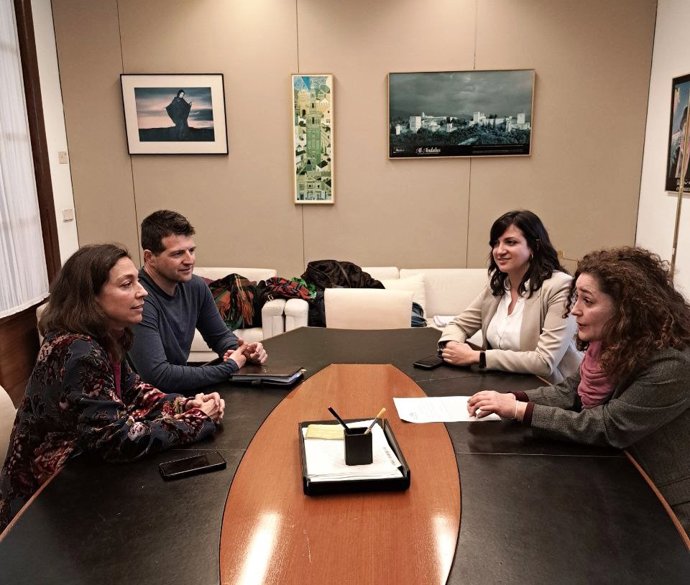 Reunión de Vamos Granada y Verdes Equo con el Grupo Por Andalucía