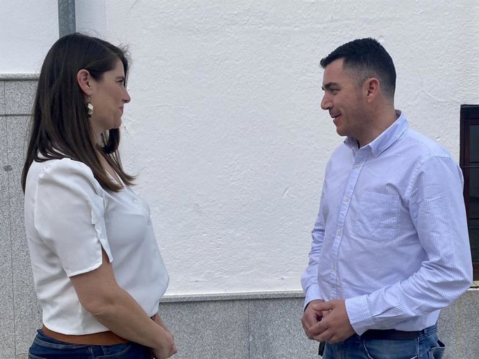 Paco Castillo, de Torrecampo, con Araceli Cabello.