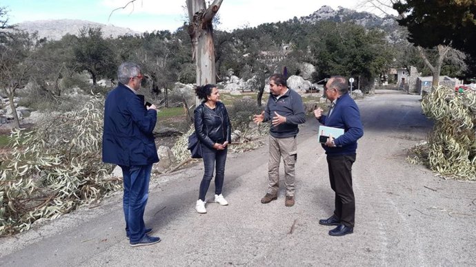 La consellera insular de Territorio, Maria Antnia Garcías, visita el Santuario de Lluc para conocer de primera mano los efectos de la borrasca y conseguir que "las ayudas sean lo más efectivas posibles"