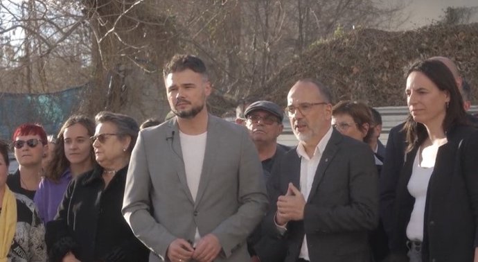El portaveu d'ERC al Congrés i candidat a l'alcaldia de Santa Coloma de Gramenet,  Gabriel Rufián, i el conseller de Drets Socials de la Generalitat, Carles Campuzano.