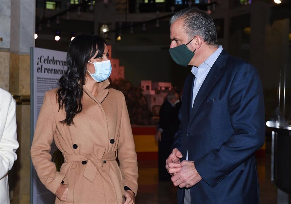 Archivo - La vicealcaldesa de Madrid, Begoña Villacís y el secretario general de Vox, Javier Ortega Smith