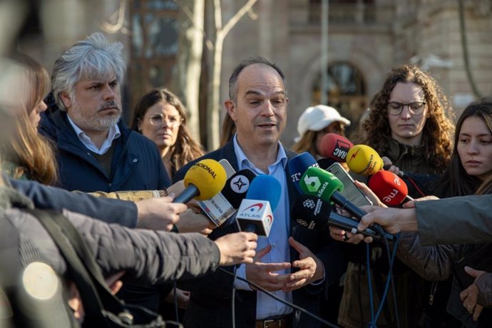 El secretario general de Junts, Jordi Turull, en la entrada al juicio contra los exmiembros de la Mesa del Parlament bajo la presidencia de Carme Forcadell.