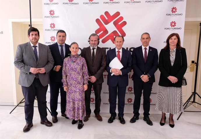 Chiclana acoge el VII Foro Provincial de Turismo.