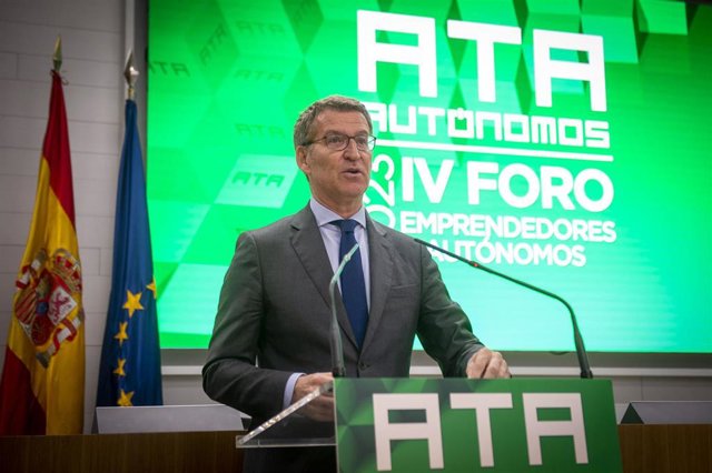 El presidente del PP, Alberto Núñez Feijóo, interviene durante el IV Foro Emprendedores y Autónomos, organizado por ATA, a 14 de marzo de 2023, en Madrid (España). 