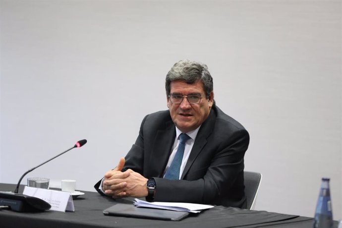 Archivo - El ministro de Inclusión, Seguridad Social y Migraciones, José Luis Escrivá.