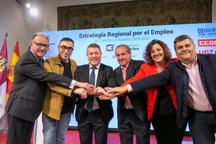 Firma de la Estrategia para el Empleo de C-LM