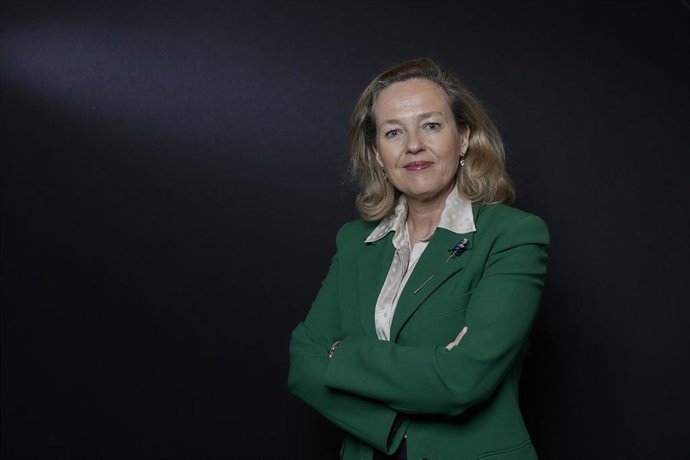 Archivo - La vicepresidenta primera y ministra de Asuntos Económicos y Transformación Digital, Nadia Calviño.