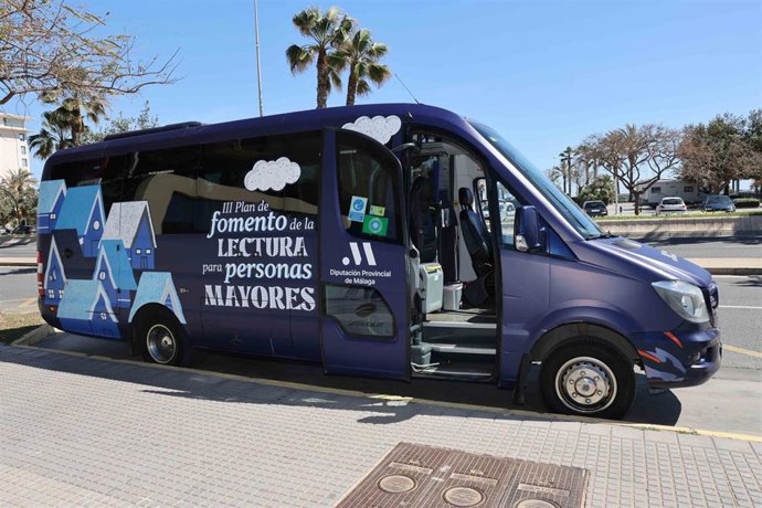 Los bibliobuses comienzan su ruta este miércoles, con paradas en Pizarra, Ardales, Carratraca y Teba. El jueves, en Villanueva de la Concepción, Almogía, Villanueva de Tapia y Archidona, y el viernes por Torrox, Árchez, Canillas de Albaida y Cómpeta.