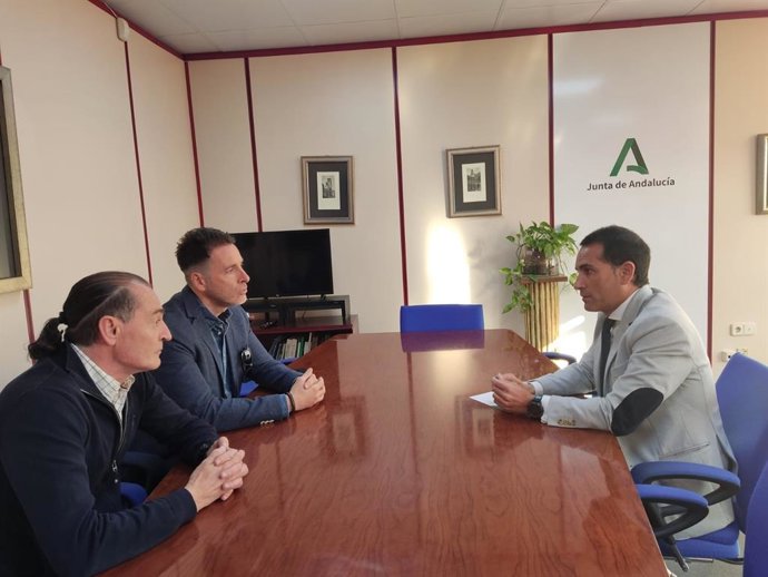 Reunión preparatoria de la carrera escolar La Gloria