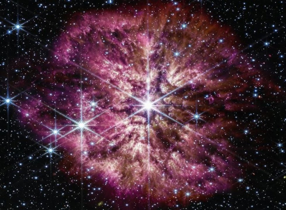 Wolf-Rayet 124 (imagen compuesta NIRCam y MIRI)