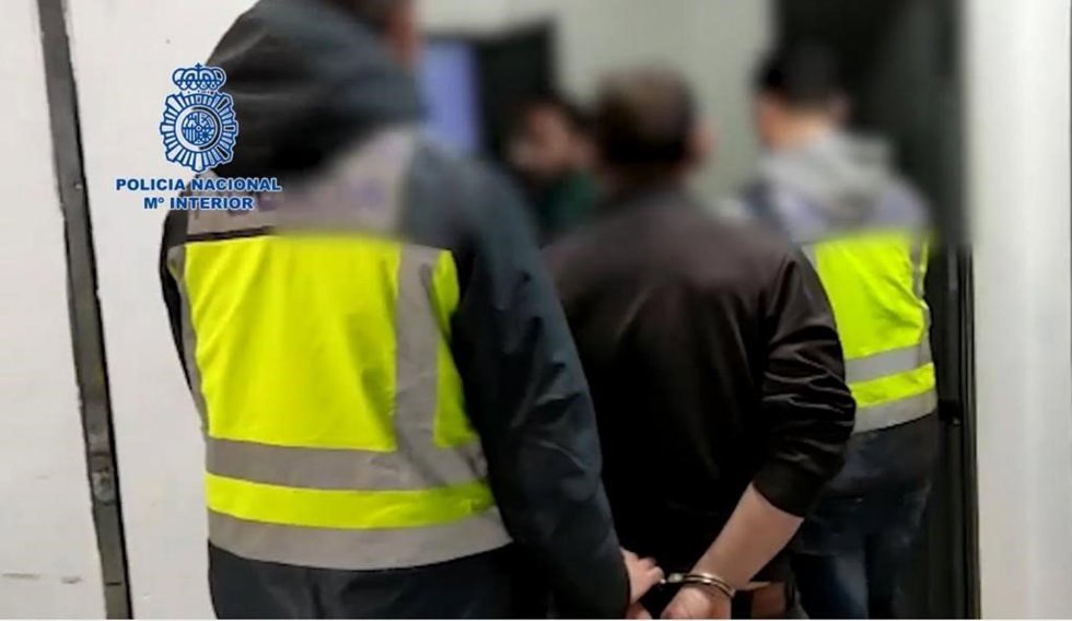 Detenidos en Lora del Río por robar un supermercado en Dos Hermanas, en Sevilla.