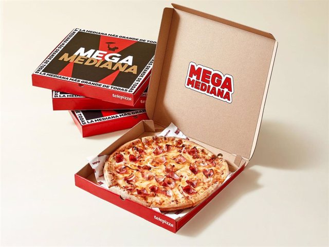 Archivo - La Megamediana de Telepizza, la más grande del mercado y con la mejor relación tamaño-precio