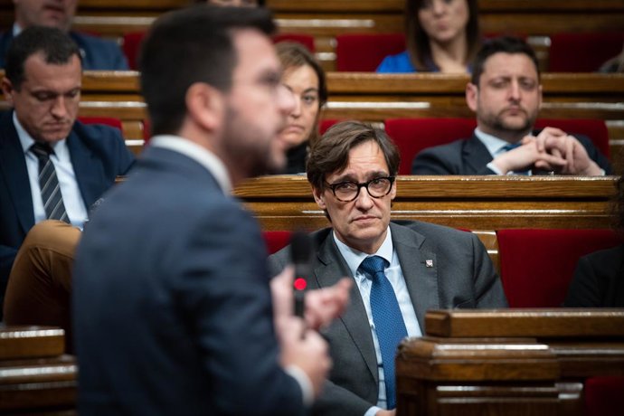 Archivo - El president de la Generalitat, Pere Aragons, i el primer secretari del PSC, Salvador Illa