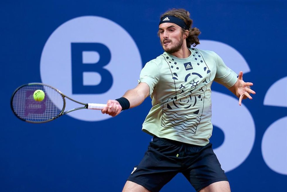 Archivo - El tenista griego Stefanos Tsitsipas en el Barcelona Open Banc Sabadell 2021