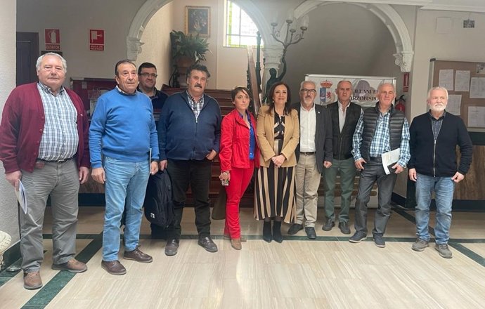 Reunión con regantes de Villanueva del Arzobispo