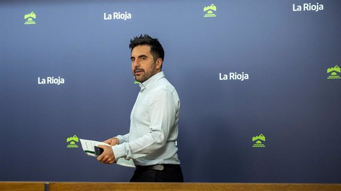 Archivo - El portavoz del Gobierno de La Rioja, Álex Dorado