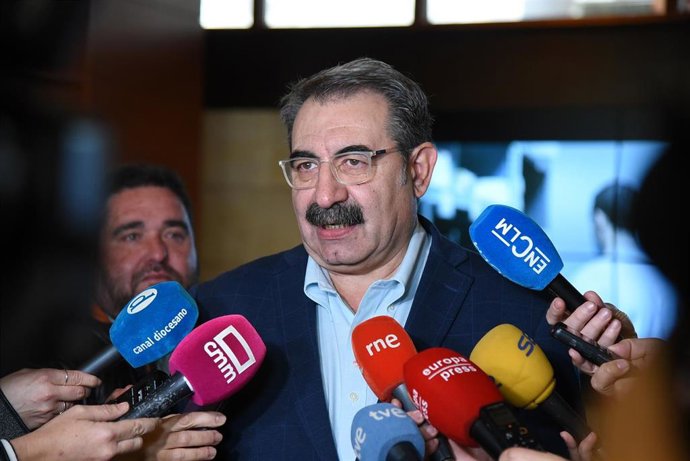 C-LM garantiza que la ley de tiempos de espera sanitaria, que elevará este mes a Consejo de Gobierno, "va en tiempo"