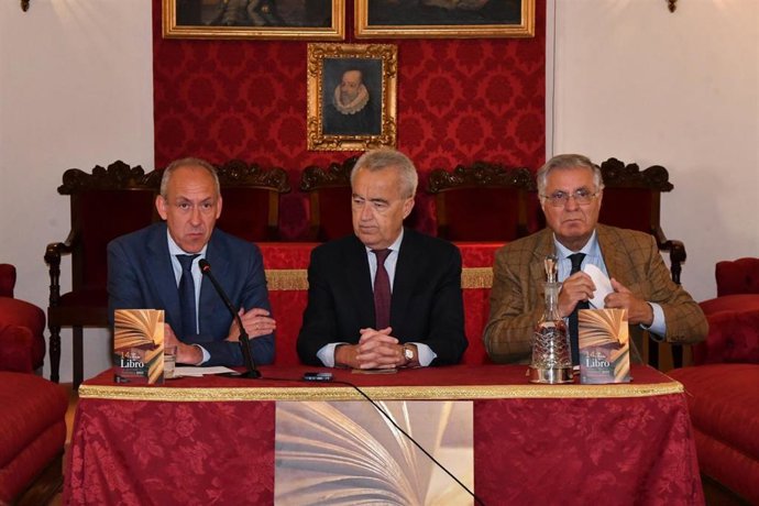 Presentación de la XIV Feria del Libro de Tomares