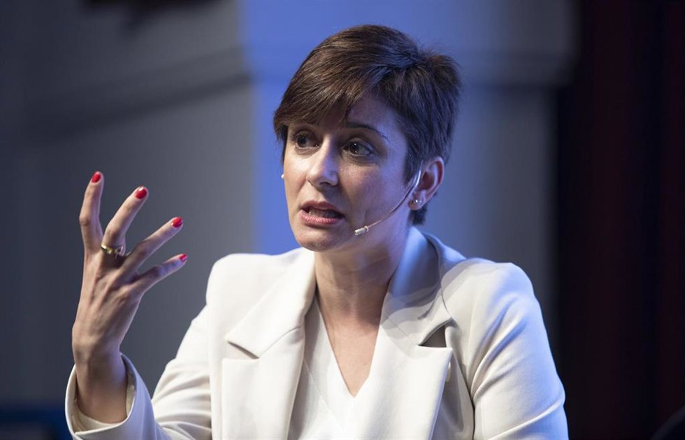 La ministra de Política Territorial y portavoz del Gobierno, Isabel Rodríguez, durante su intervención en el III Foro Económico que organiza el diario El Español. A 15 de marzo de 2023, en Sevilla (Andalucía, España). La ministra de Política Territorial