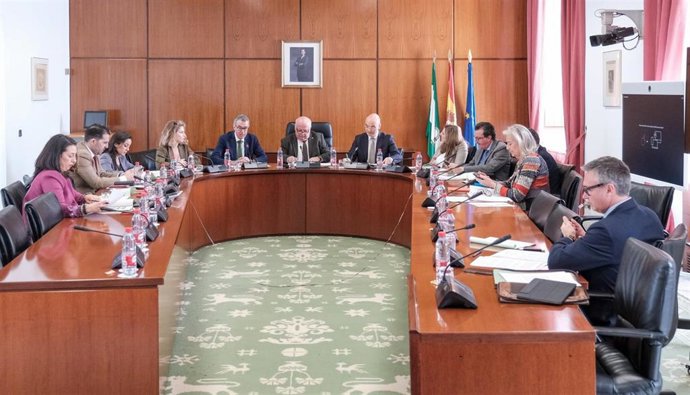 Reunión de la comisión consultiva de Nombramientos, Relaciones con el DPA y Peticiones del Parlamento andaluz.