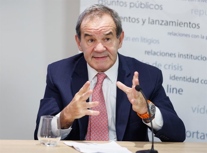 El secretario general Iberoamericano, Andrés Allamand, interviene durante una tribuna informativa de Europa Press, en el Auditorio Estudio de Comunicación, a 15 de marzo de 2023, en Madrid (España). Durante la tribuna informativa, se ha desarrollo el Fo