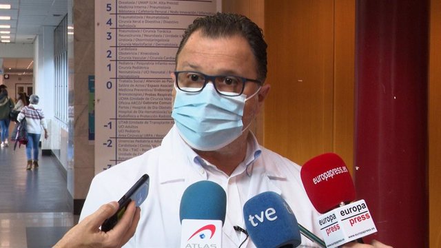 Archivo - El doctor Federico Martinón, jefe de Pediatría del CHUS e investigador en vacunas