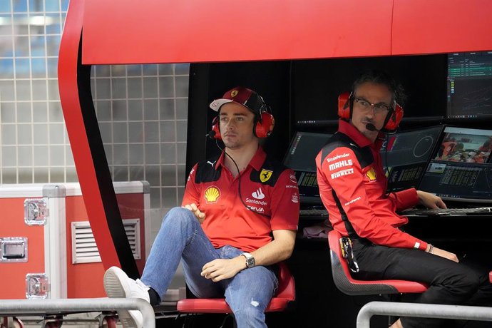 25 February 2023, Bahrain, Sakhir: Monegasque Formula One driver Charles Leclerc of the Ferrari F1 Team (L) with Race Director Laurent Mekies of Team Ferrari are pictured during the Formula 1 testing in Bahrain. Photo: Hasan Bratic/dpa
