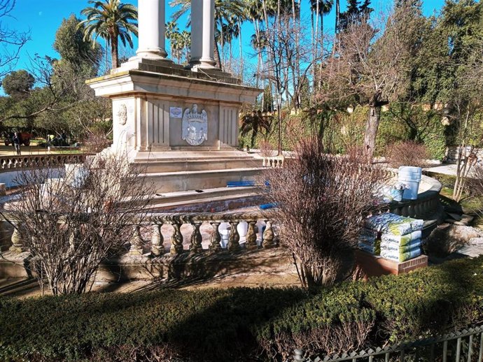 Detalle de la fuente monumental de los Jardines de Murillo, objeto de una intervención por parte de Urbanismo.