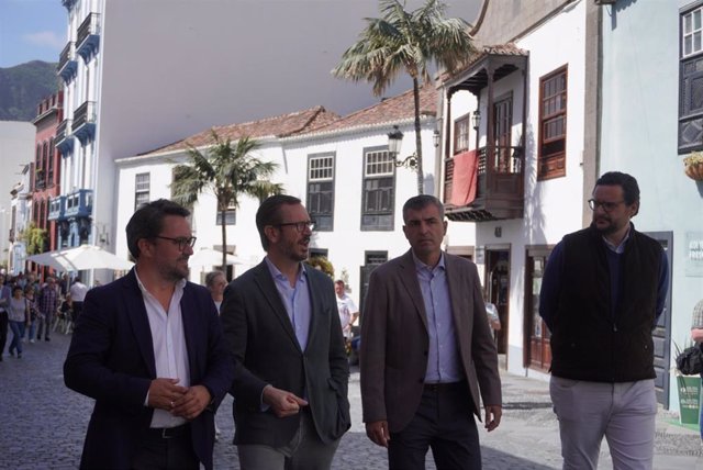 Asier Antona, Javier Maroto, Manuel Domínguez en Santa Cruz de La Palma
