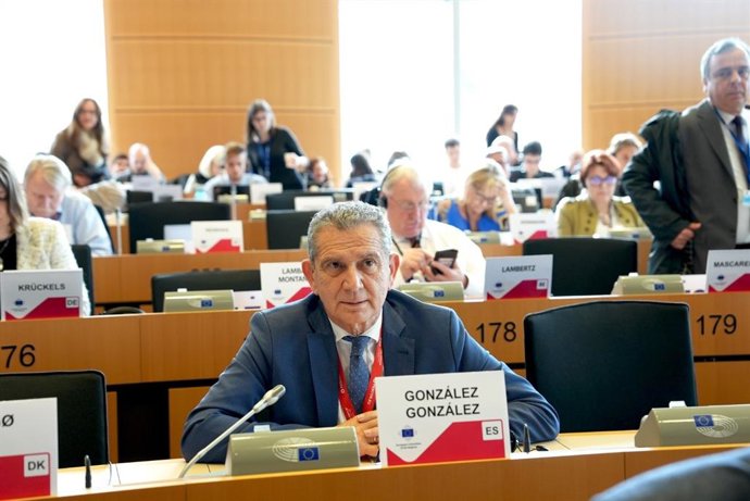 El consejero de Hacienda y Administración Pública de La Rioja, Celso González