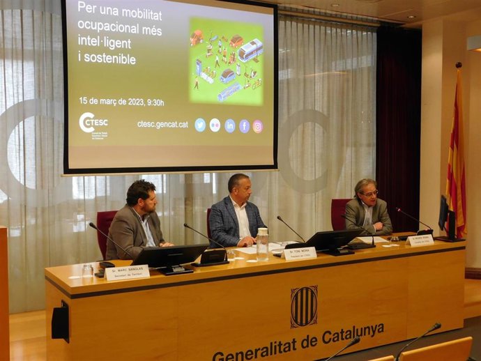 Momento de la presentación del informe