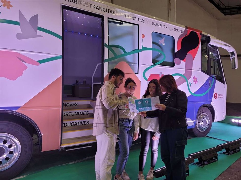 El proyecto 'Transitar-bus' de la Diputación de Barcelona en el Saló de l'Ensenyament 2023.